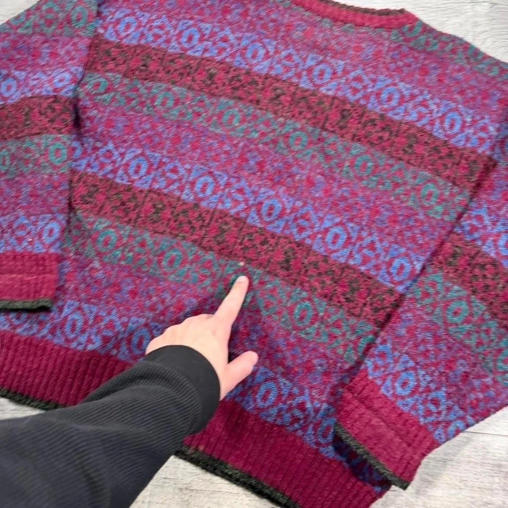 Vintage 90s autumn striped‎ cool design, pullover sweater size large